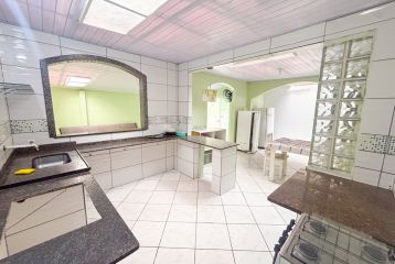 CASA COM PONTO COMERCIAL A VENDA NO BAIRRO VILA NOVA - REF.:644