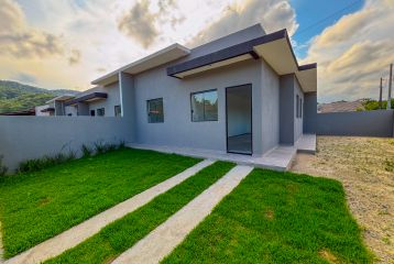 Casa nova em Matinhos Ref.: 657